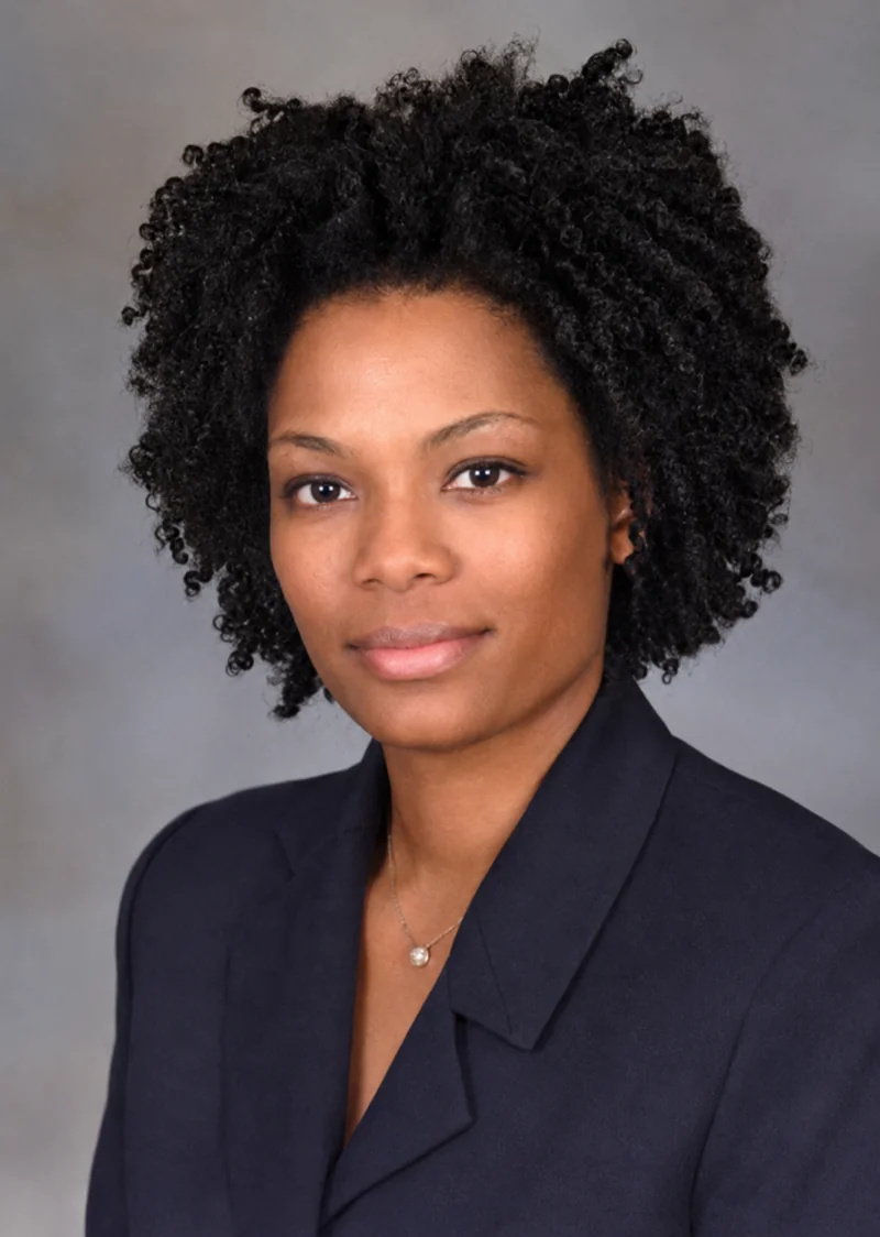 Denise Frazier headshot